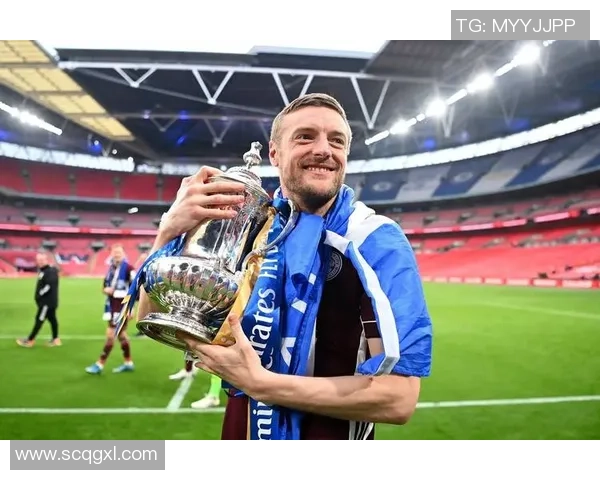 全球最佳三号足球明星盘点与成就分析